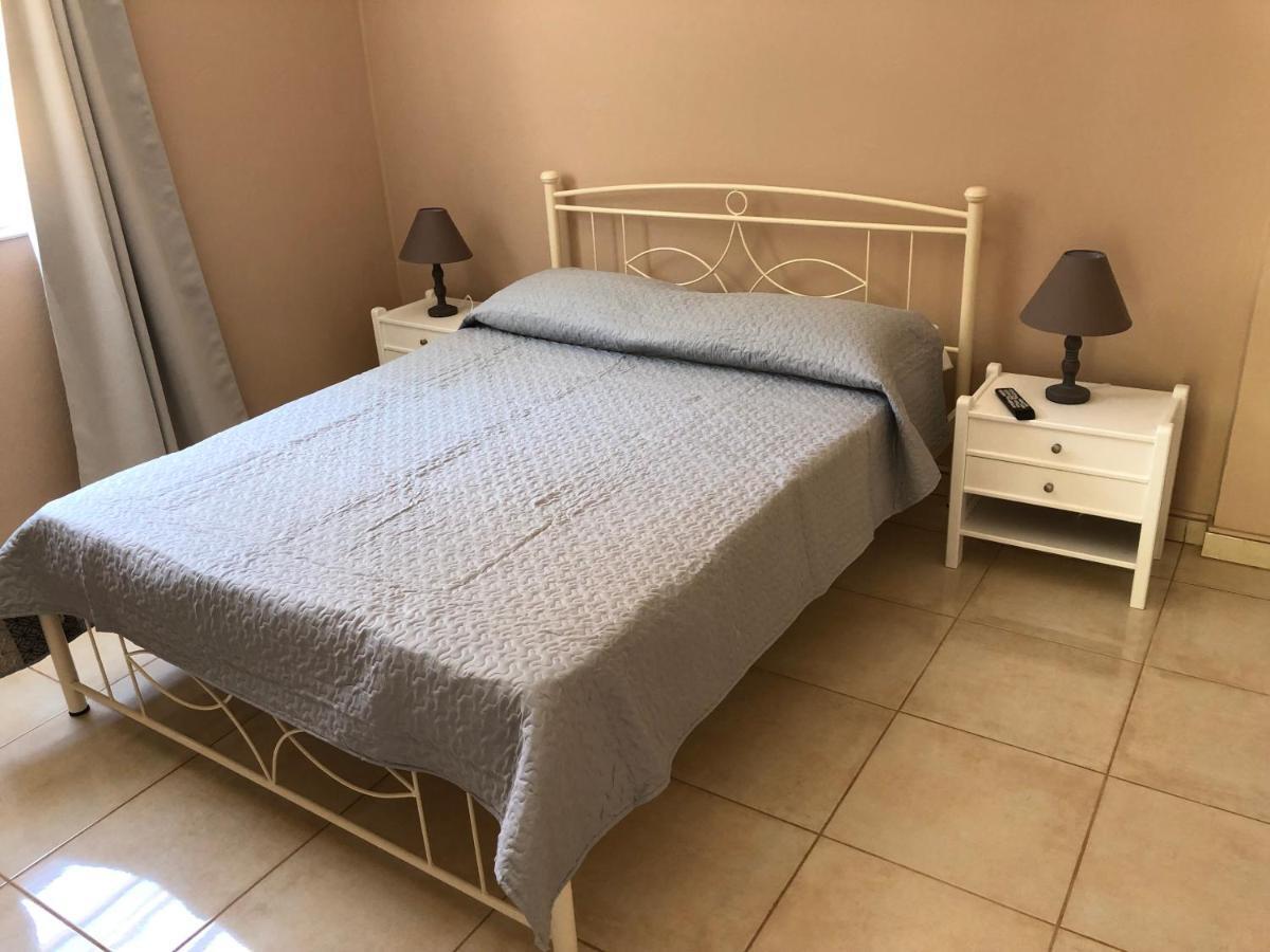 ליקסורי Petros Rooms & Apartments מראה חיצוני תמונה