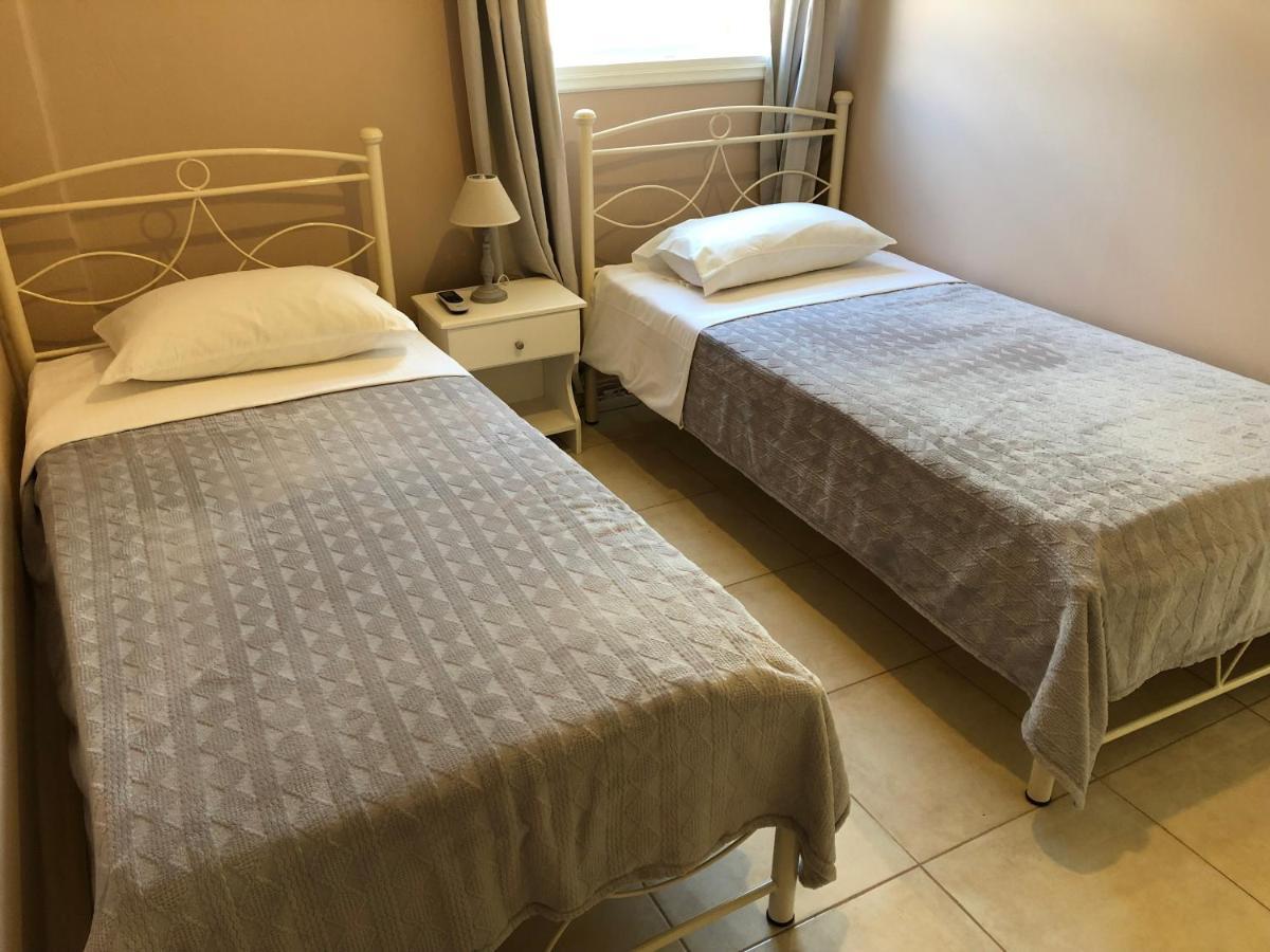 ליקסורי Petros Rooms & Apartments מראה חיצוני תמונה