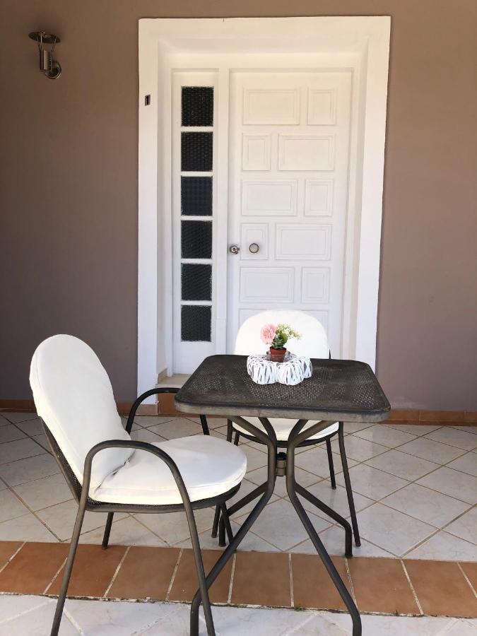 ליקסורי Petros Rooms & Apartments מראה חיצוני תמונה