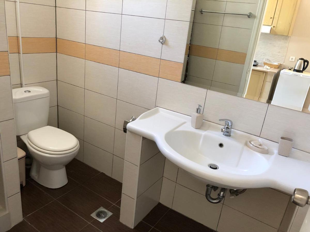 ליקסורי Petros Rooms & Apartments מראה חיצוני תמונה