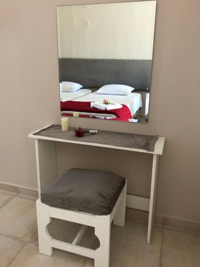 ליקסורי Petros Rooms & Apartments מראה חיצוני תמונה